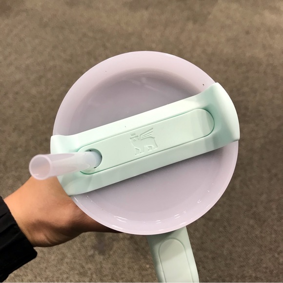 New Stanley Quencher Tumbler 2.0 40oz Clean Slate - Warm Serene Brushstrokes - Picture 7 of 9